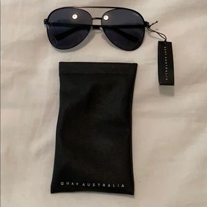 Quay Australia black oversized aviators